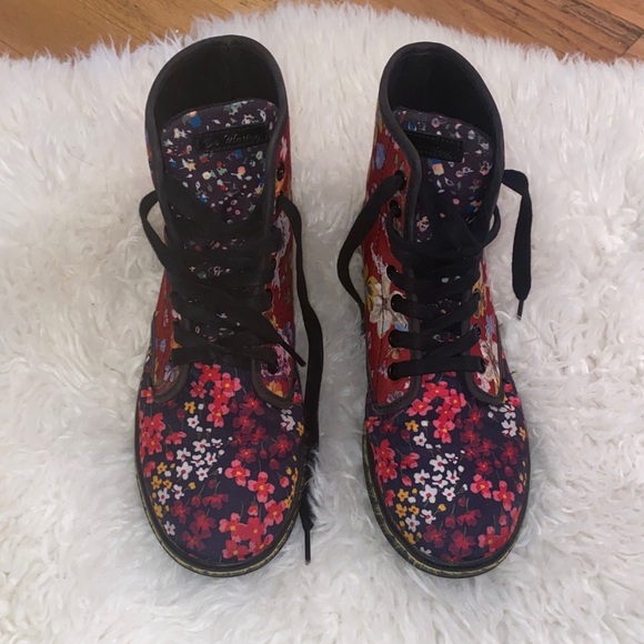 Dr Martens Shoreditch Floral Boots canvas - Picture 2 of 10